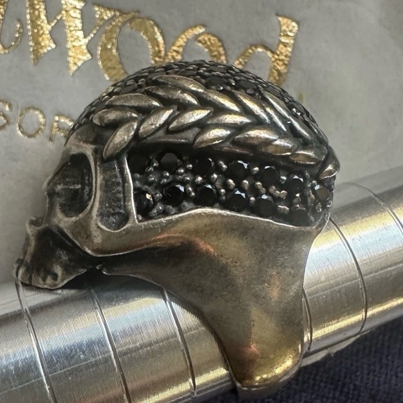 Vivienne Westwood Skull Ring - Picture 3 of 7